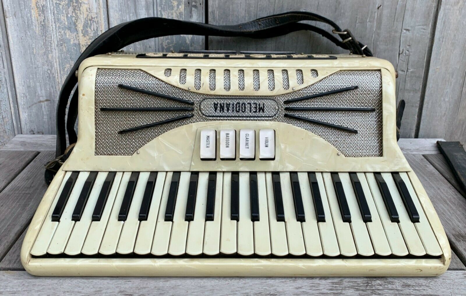 Vintage Melodiana Piano Accordion 41 Keys 4 Registers 120 Bass Made In Italy